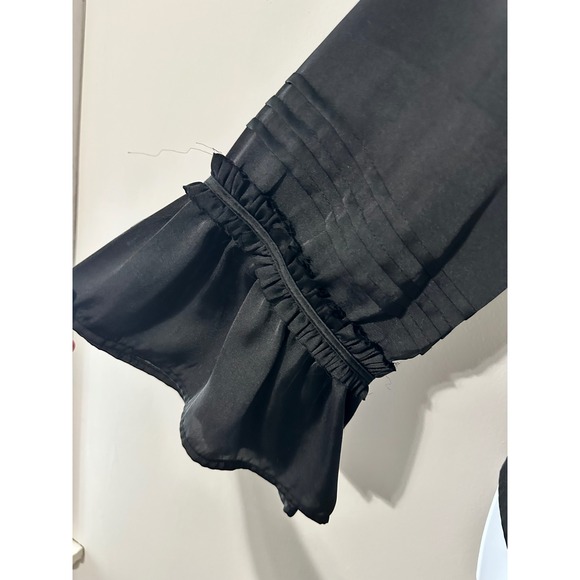 Vince Camuto Elegant Mix‎ Rich Black Ruffle V Neck Long Sleeve Blouse Top M - Picture 2 of 6